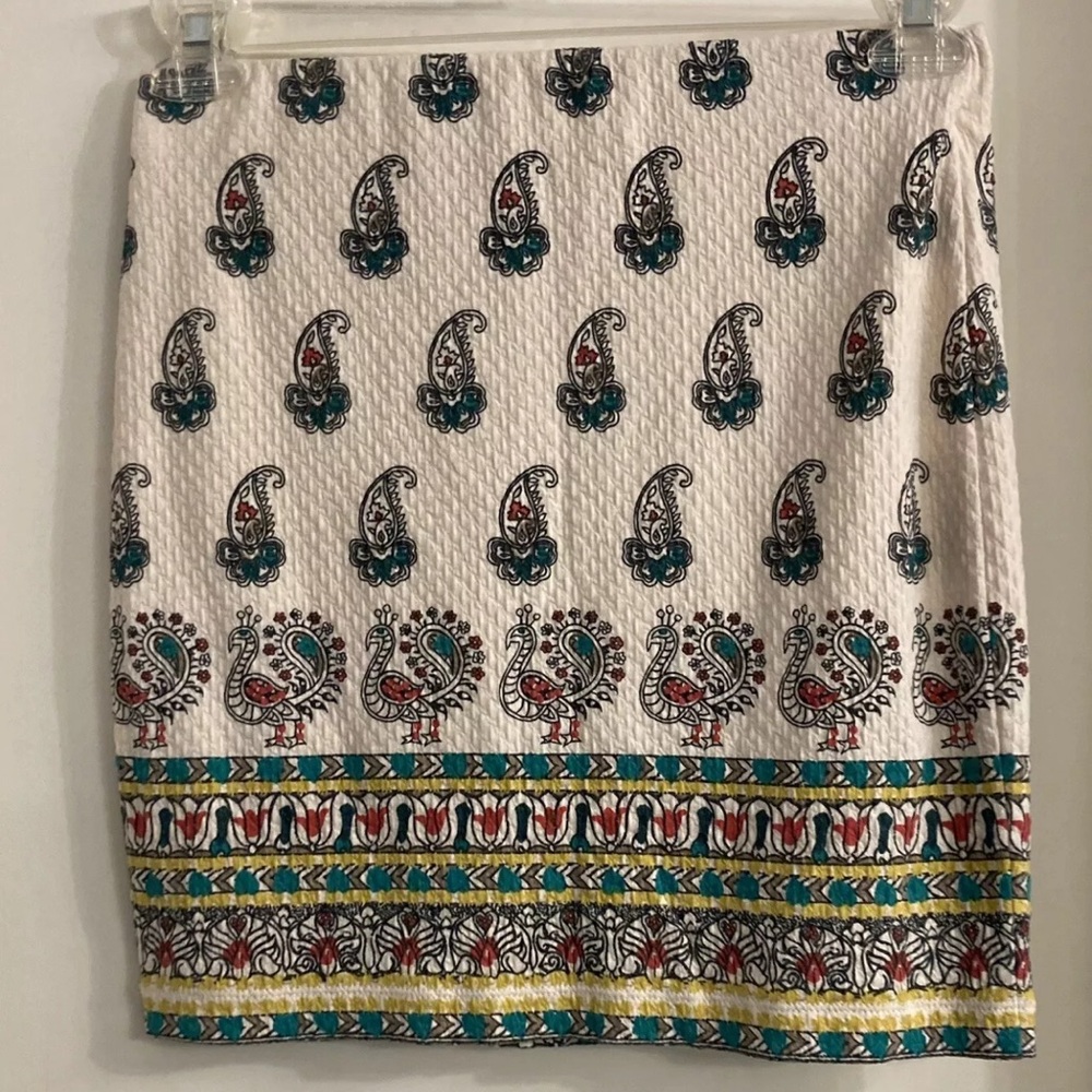 Paisley Print Cream Skirt - Picture 2 of 8